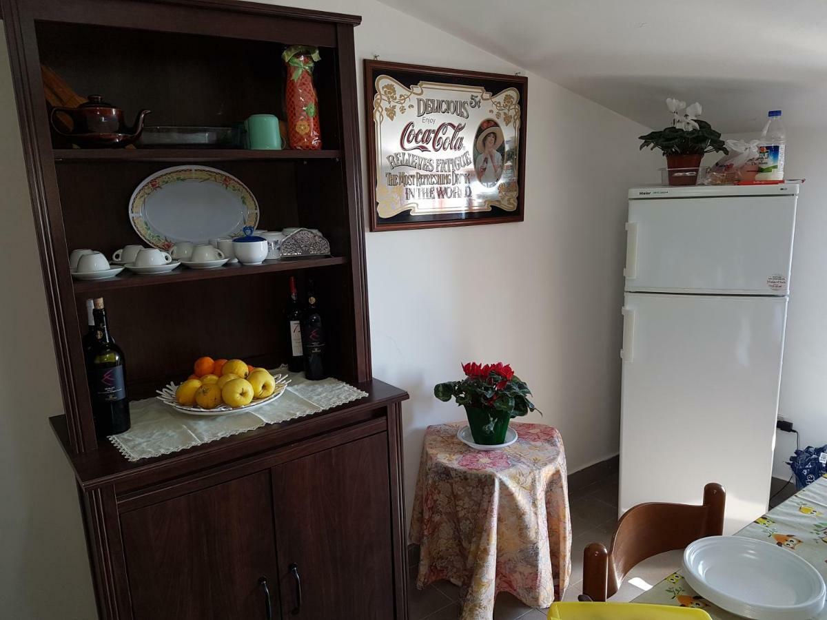 La Nicchia Di Gangi Apartment ภายนอก รูปภาพ